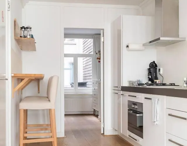 Riverbridge - Historic Center Canal District *