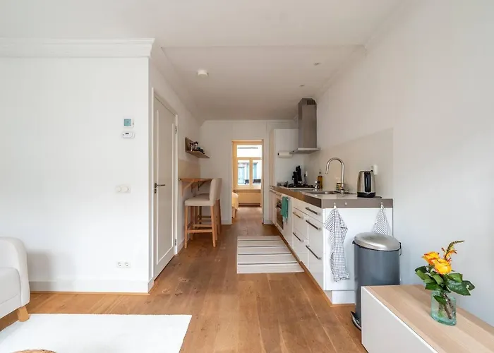 Riverbridge - Historic Center Canal District Pansiyon *